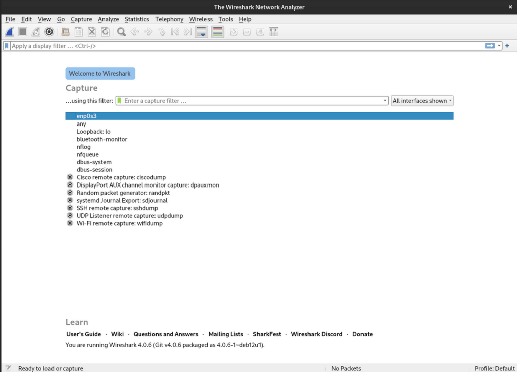 пример стандартного пользовательского интерфейса wireshark для начала выбора службы для прослушивания и мониторинга на debian linux